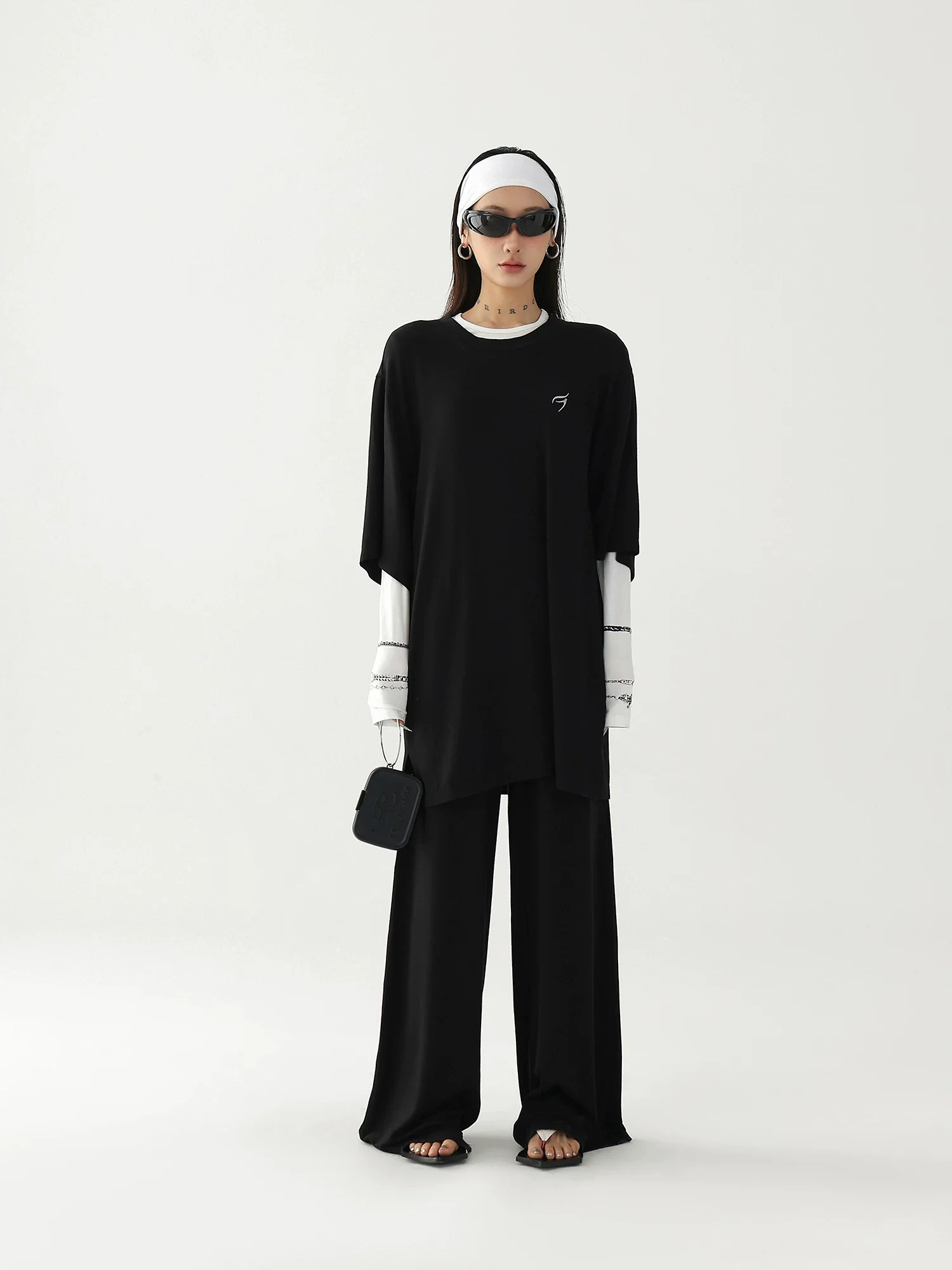 Bamboo Fiber Relaxed T-Shirt and Pants - Image 10