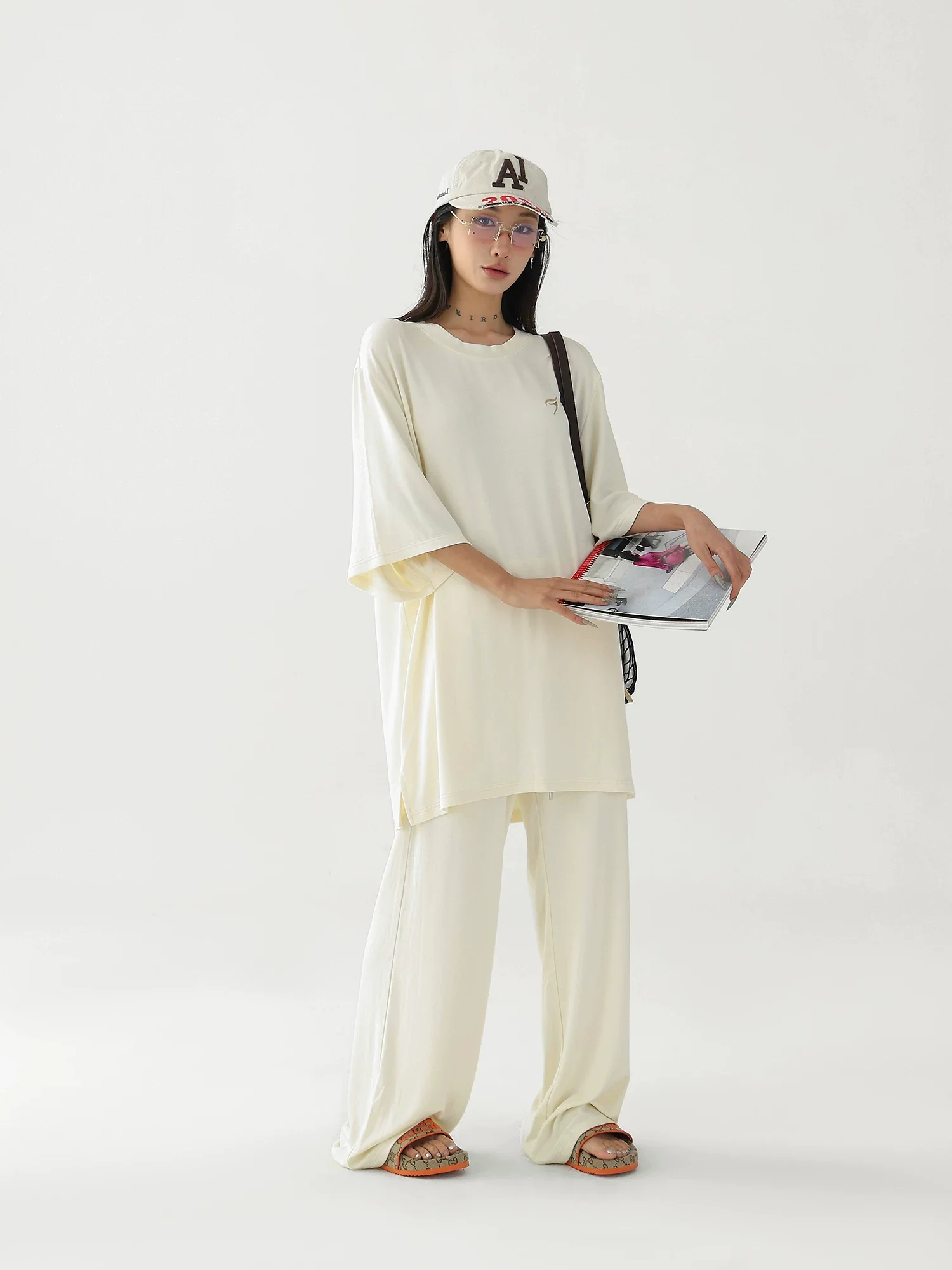 Bamboo Fiber Relaxed T-Shirt and Pants - Image 5
