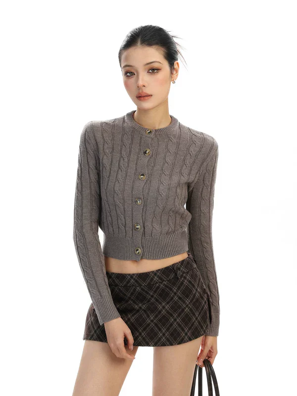 Cable Knit Cropped Button Cardigan - Image 3