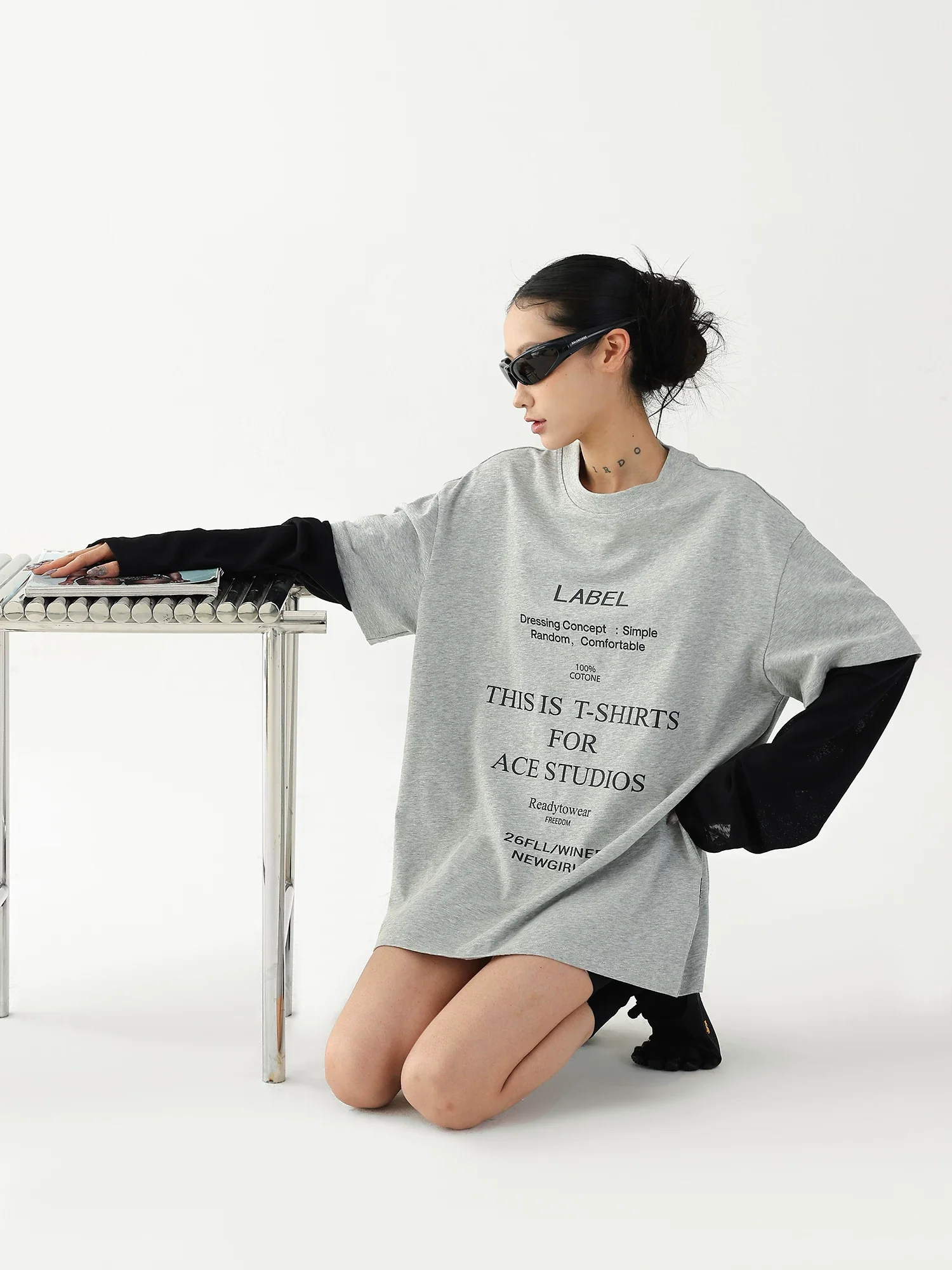 Colorblock Faux Two-Piece Long Sleeve T-Shirt - Image 2