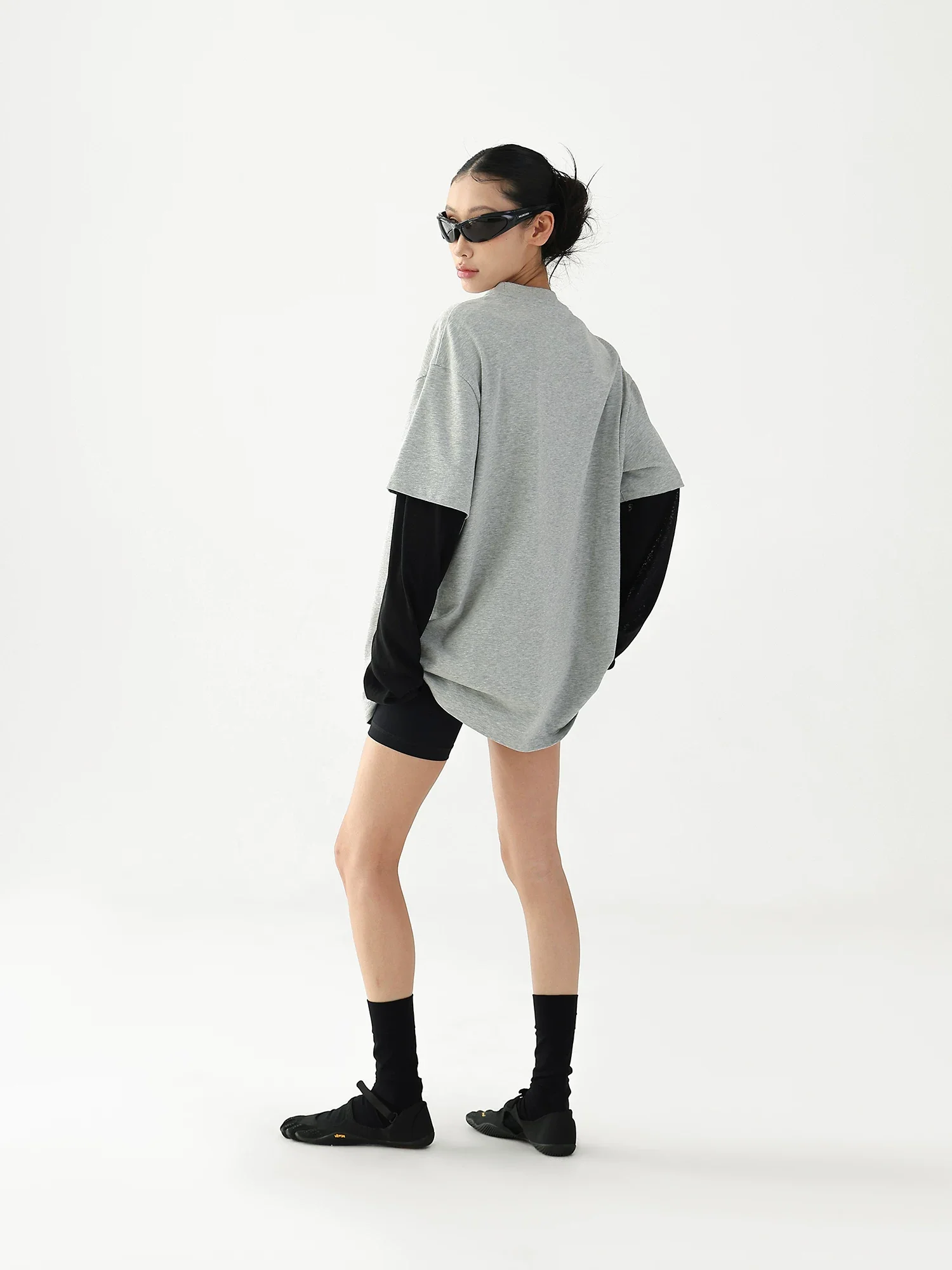 Colorblock Faux Two-Piece Long Sleeve T-Shirt - Image 3