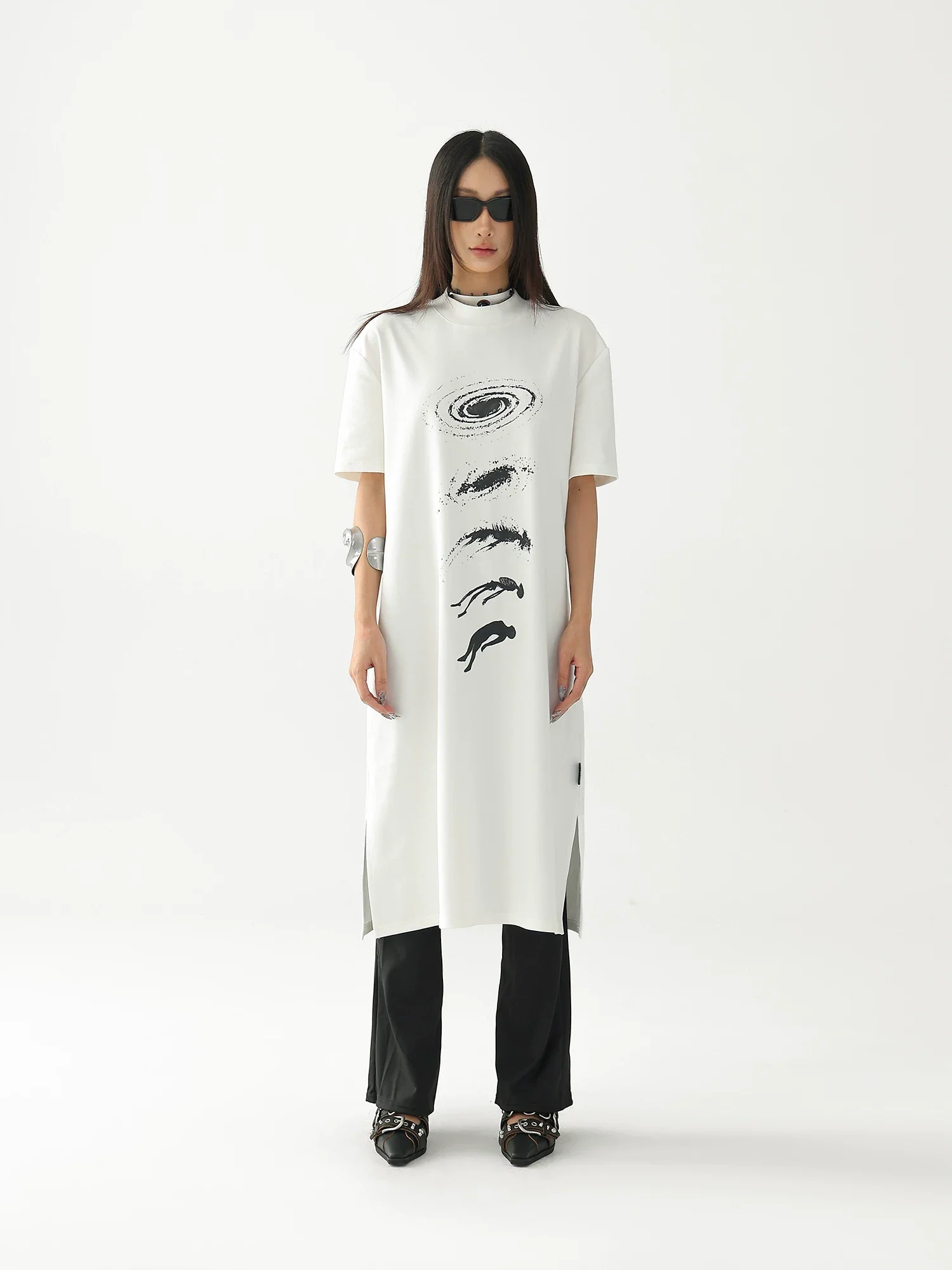 Graphic Print Over-the-Knee T-Shirt Dress