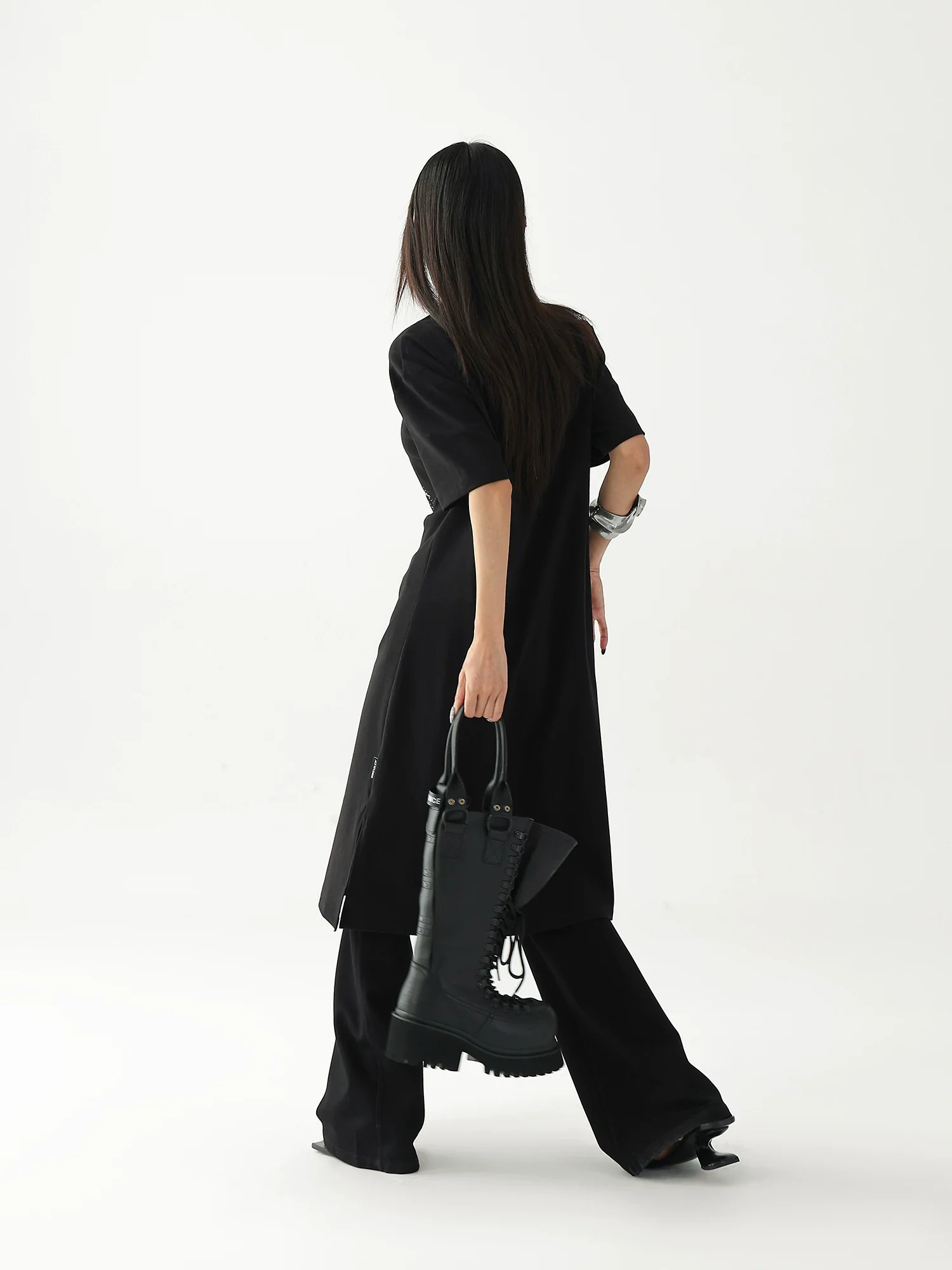 Graphic Print Over-the-Knee T-Shirt Dress - Image 10
