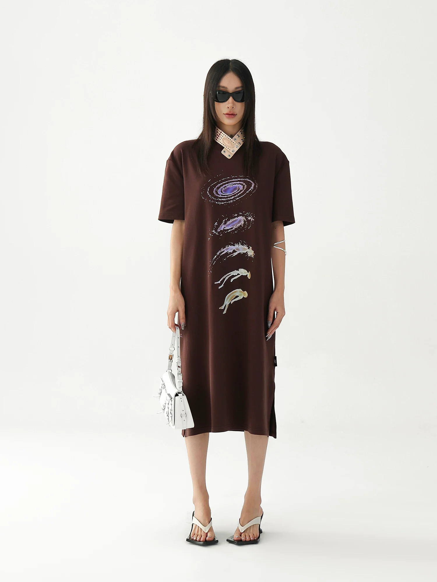 Graphic Print Over-the-Knee T-Shirt Dress - Image 5