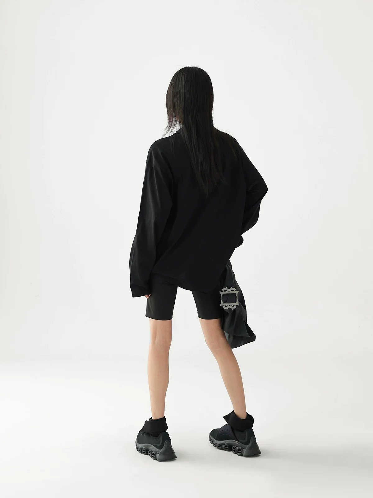 Cotton Loose Fit Long Sleeve T-Shirt - Image 10
