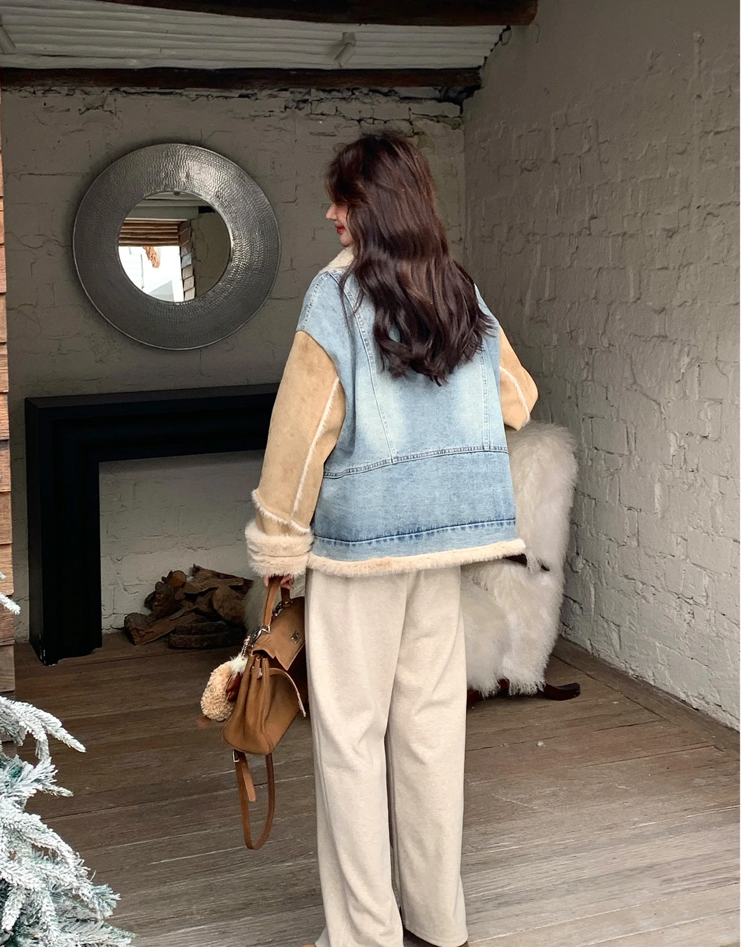 Denim Patchwork Faux Fur Lined Jacket - Image 9