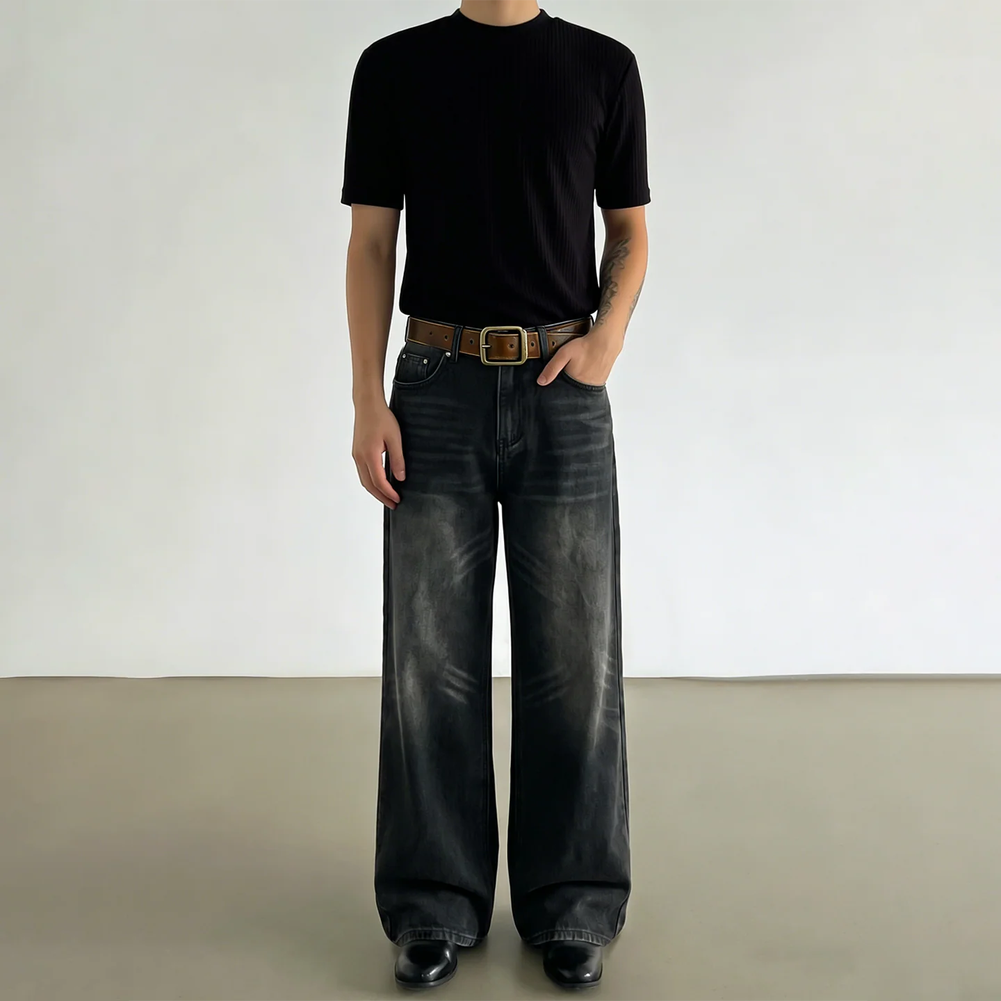 Distressed Straight Leg Loose Fit Jeans