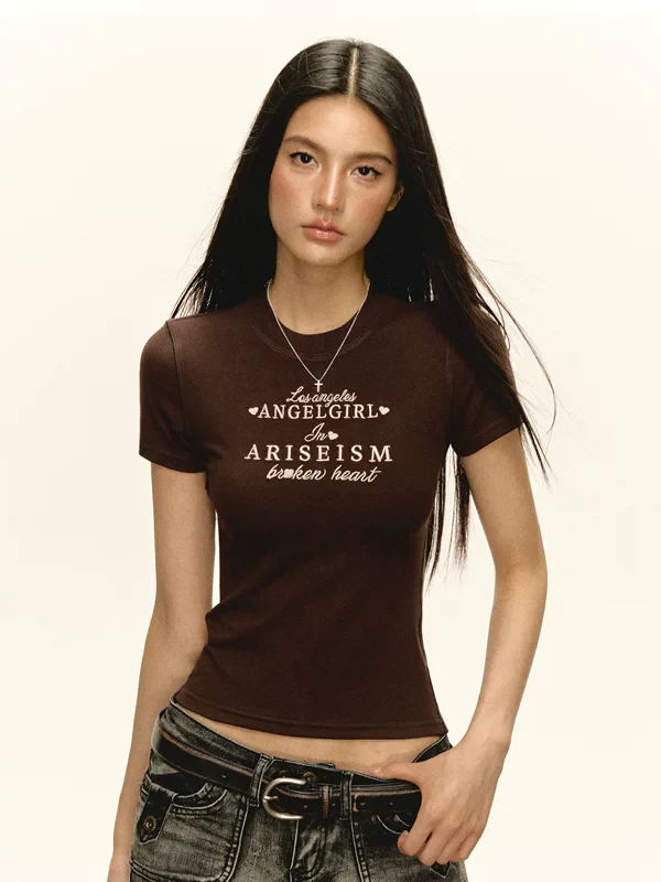 Fitted Short-Sleeve Graphic T-Shirt - Image 4