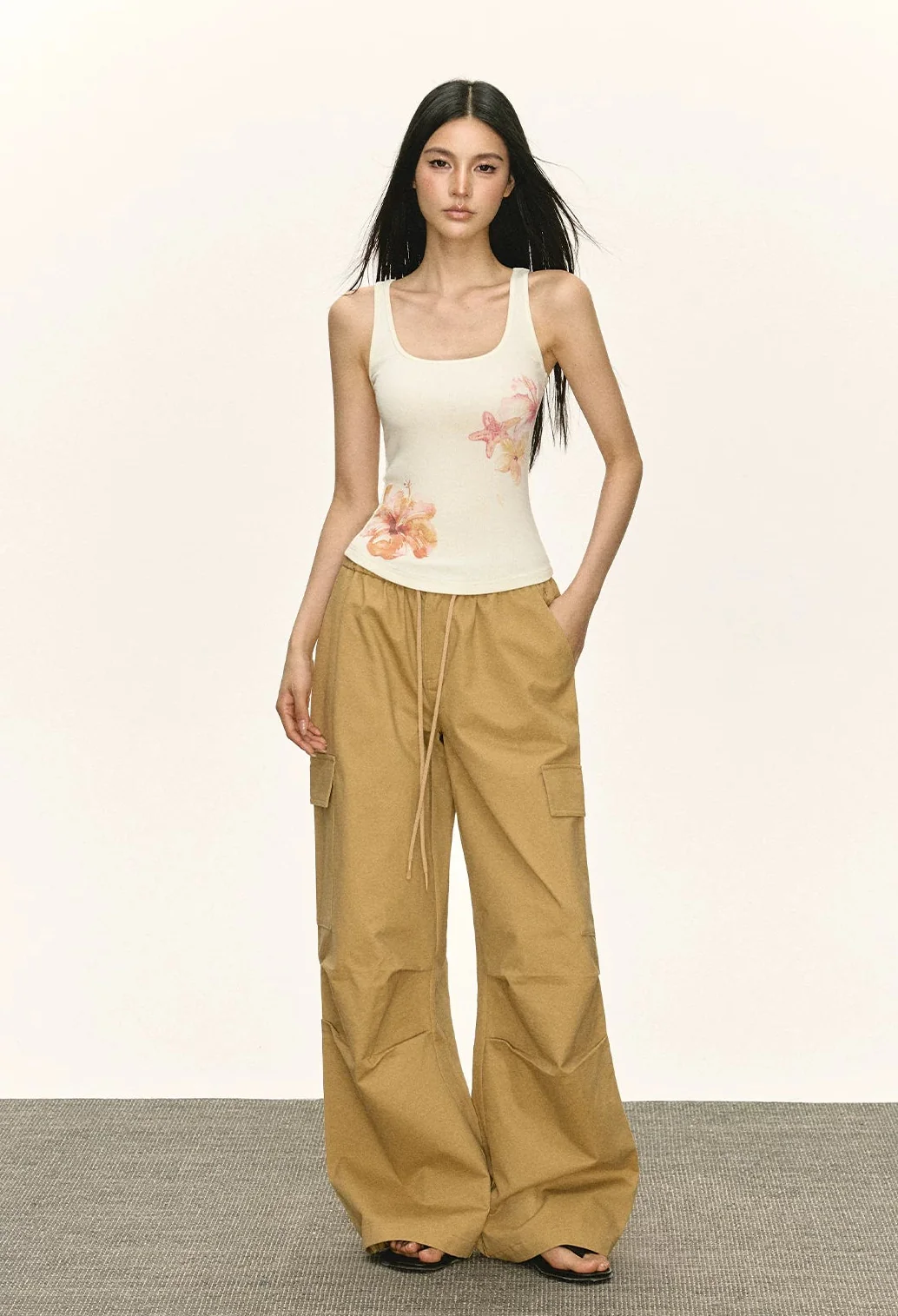 Floral Print Scoop Neck Tank Top - Image 7
