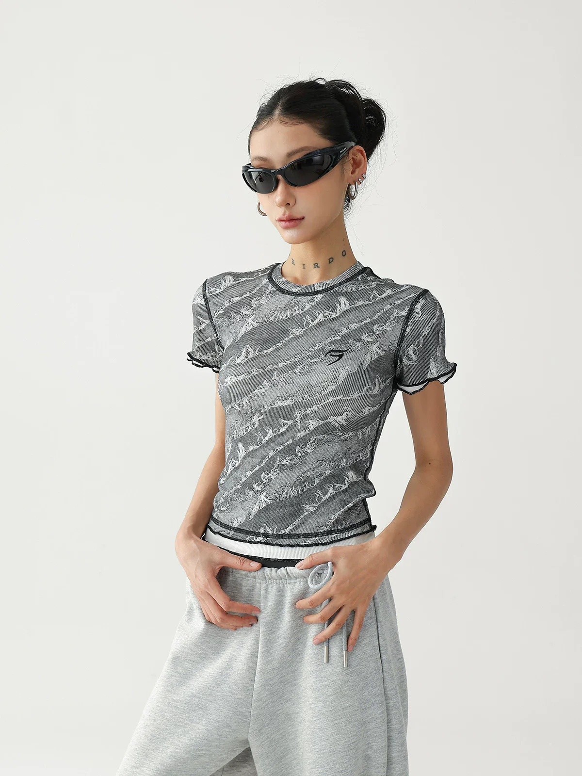 Frayed Edge Fitted Graphic T-Shirt - Image 2