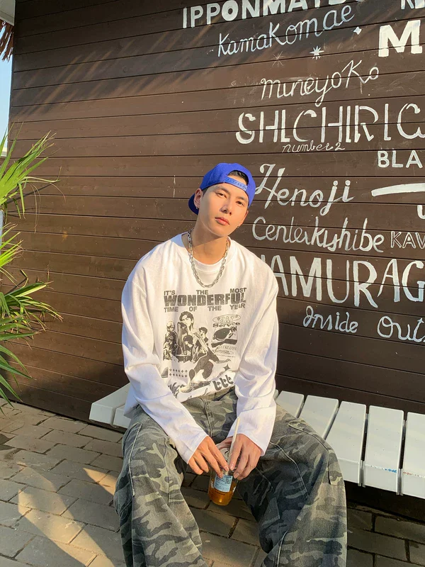 Graphic Long Sleeve Streetwear T-Shirt - Image 4