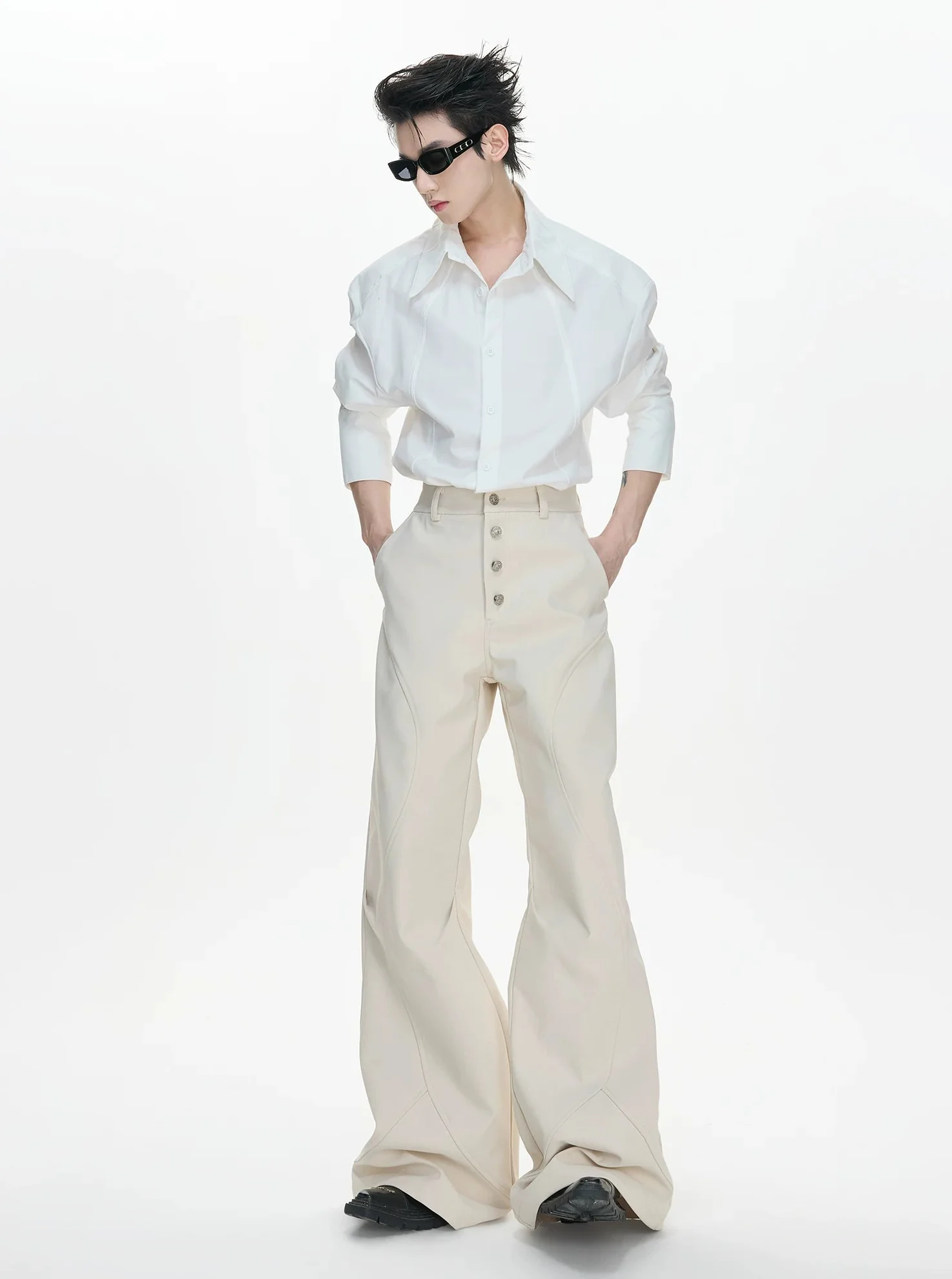High-Waisted Five-Button Flared Pants - Image 7