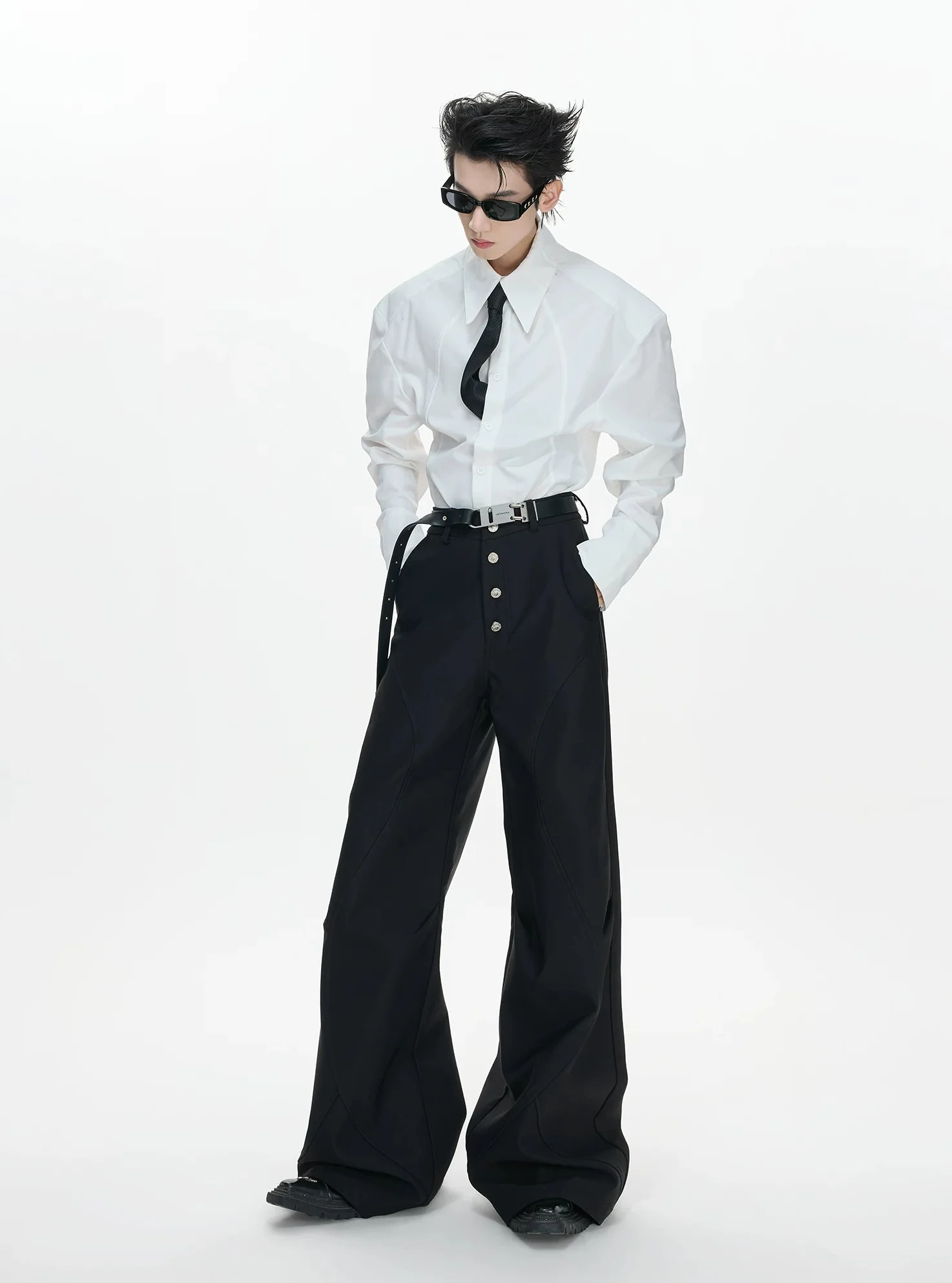 High-Waisted Five-Button Flared Pants - Image 8