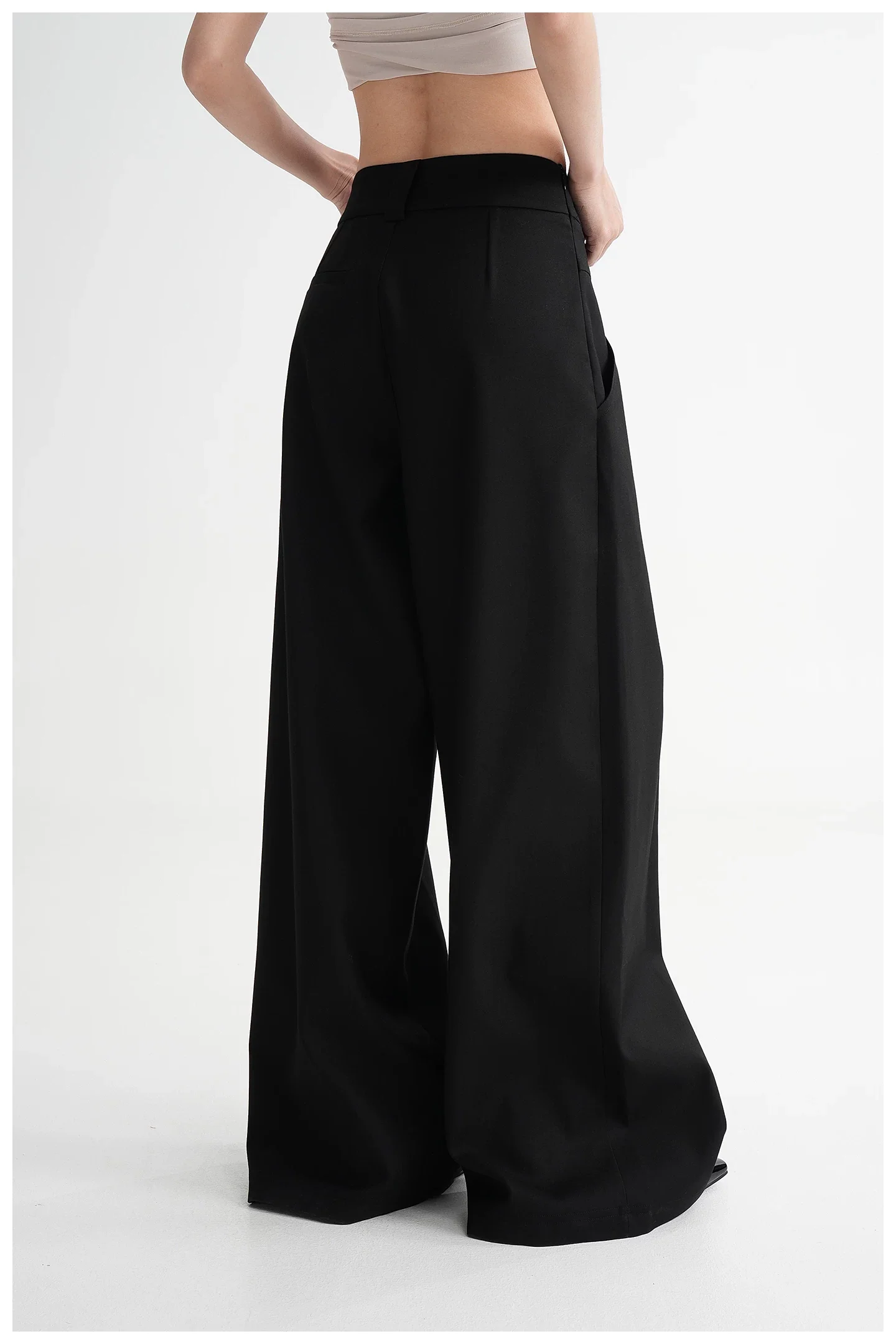 High-Waisted Wide-Leg Pants - Image 3