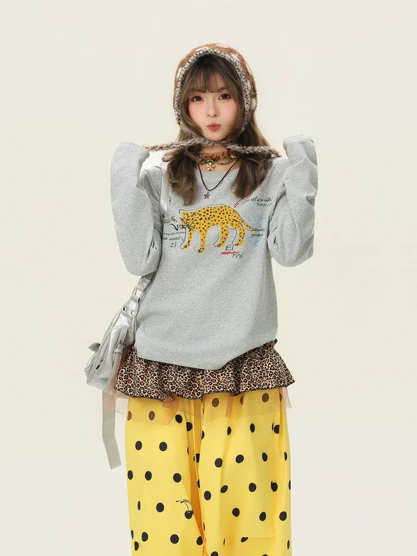 Leopard Graphic Long Sleeve Turtleneck Top - Image 3