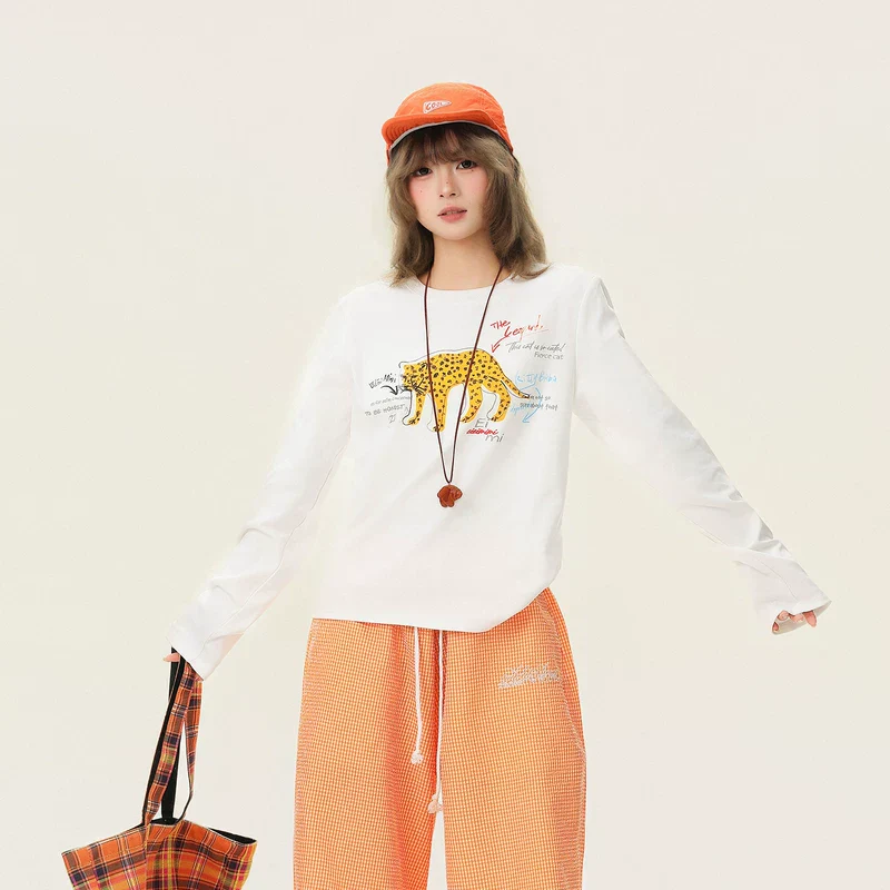 Leopard Graphic Long Sleeve Turtleneck Top - Image 4