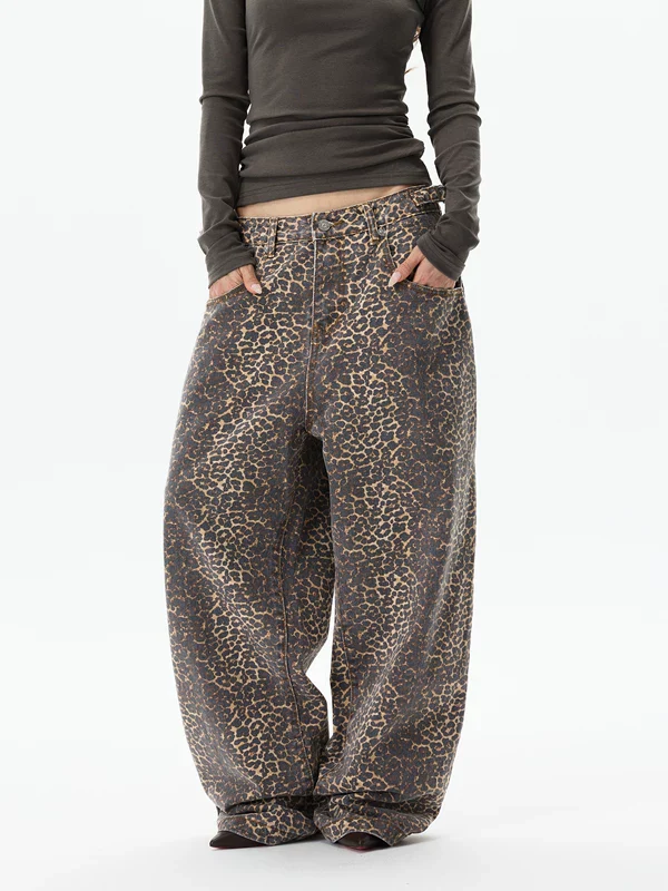Leopard Print Wide-Leg Jeans - Image 3