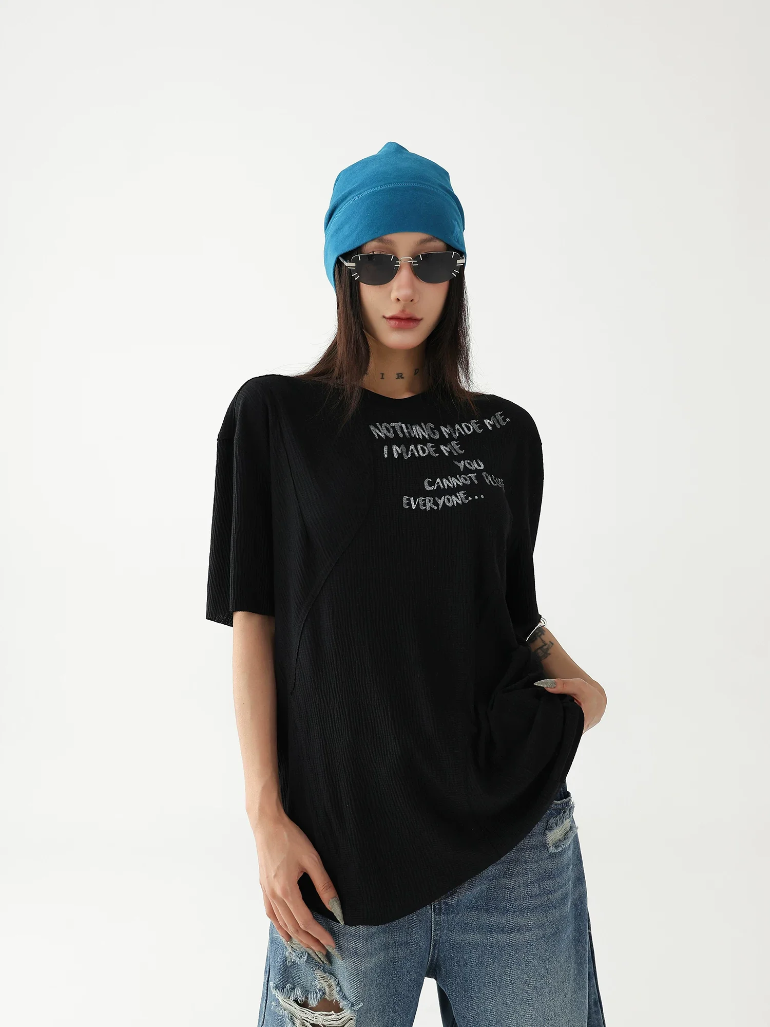 Lightweight Sheer Short-Sleeve Graphic T-Shirt - Image 7