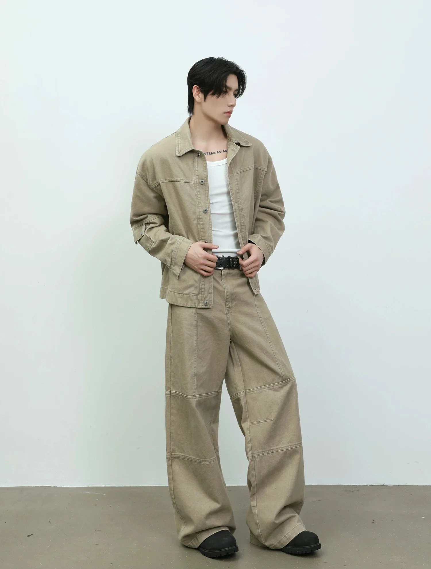 Loose Denim Jacket and Wide-Leg Pants - Image 3