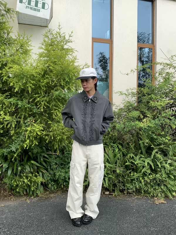 Loose Straight Leg Cargo Pants - Image 3