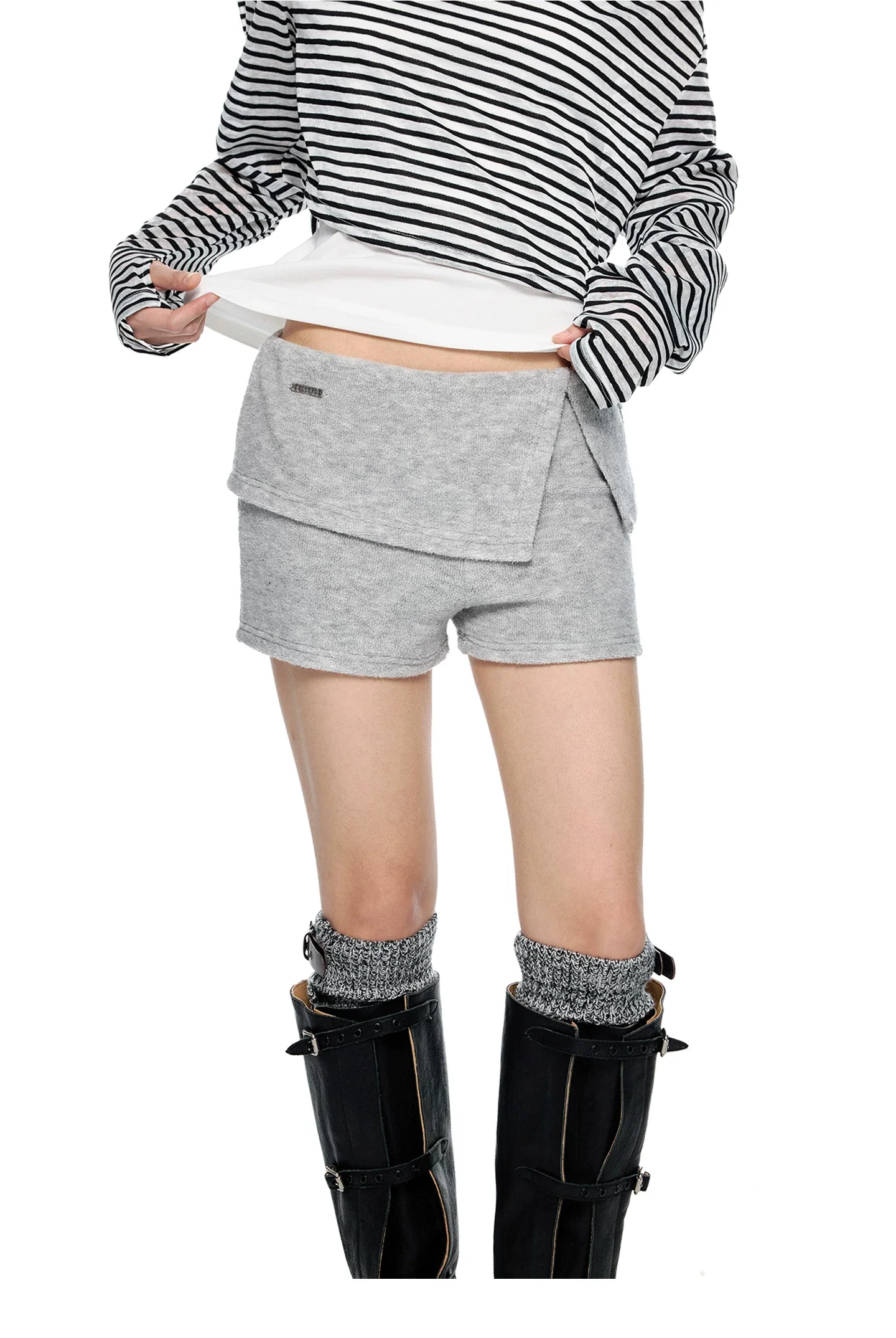 Low-Waisted Patchwork Butt-Flap Shorts - Image 5