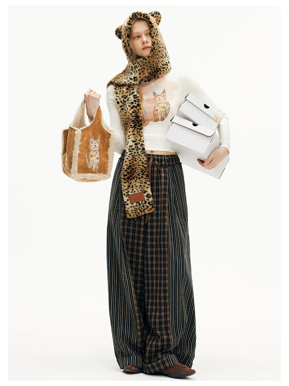 Lucky Cat Suede Shearling Tote Bag - Image 5
