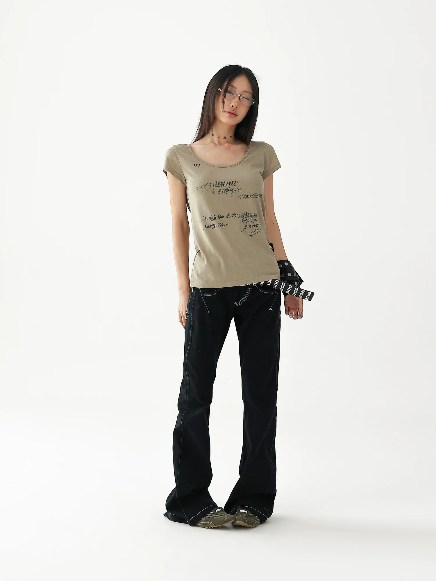 Lyocell U-Neck Letter Print Slim T-Shirt - Image 6
