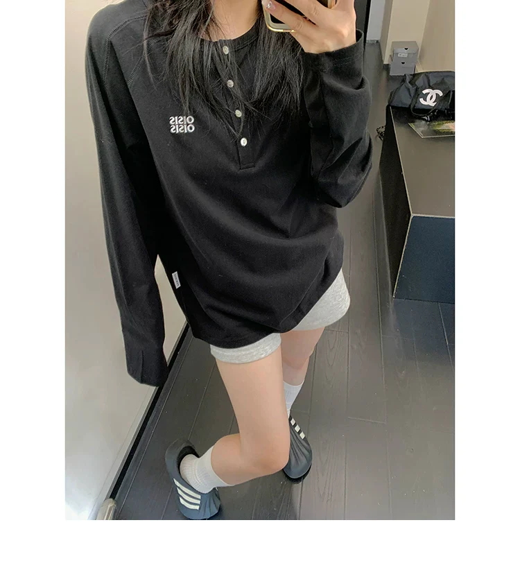 Buttoned Crew Neck Long-Sleeve Shirt - Image 12