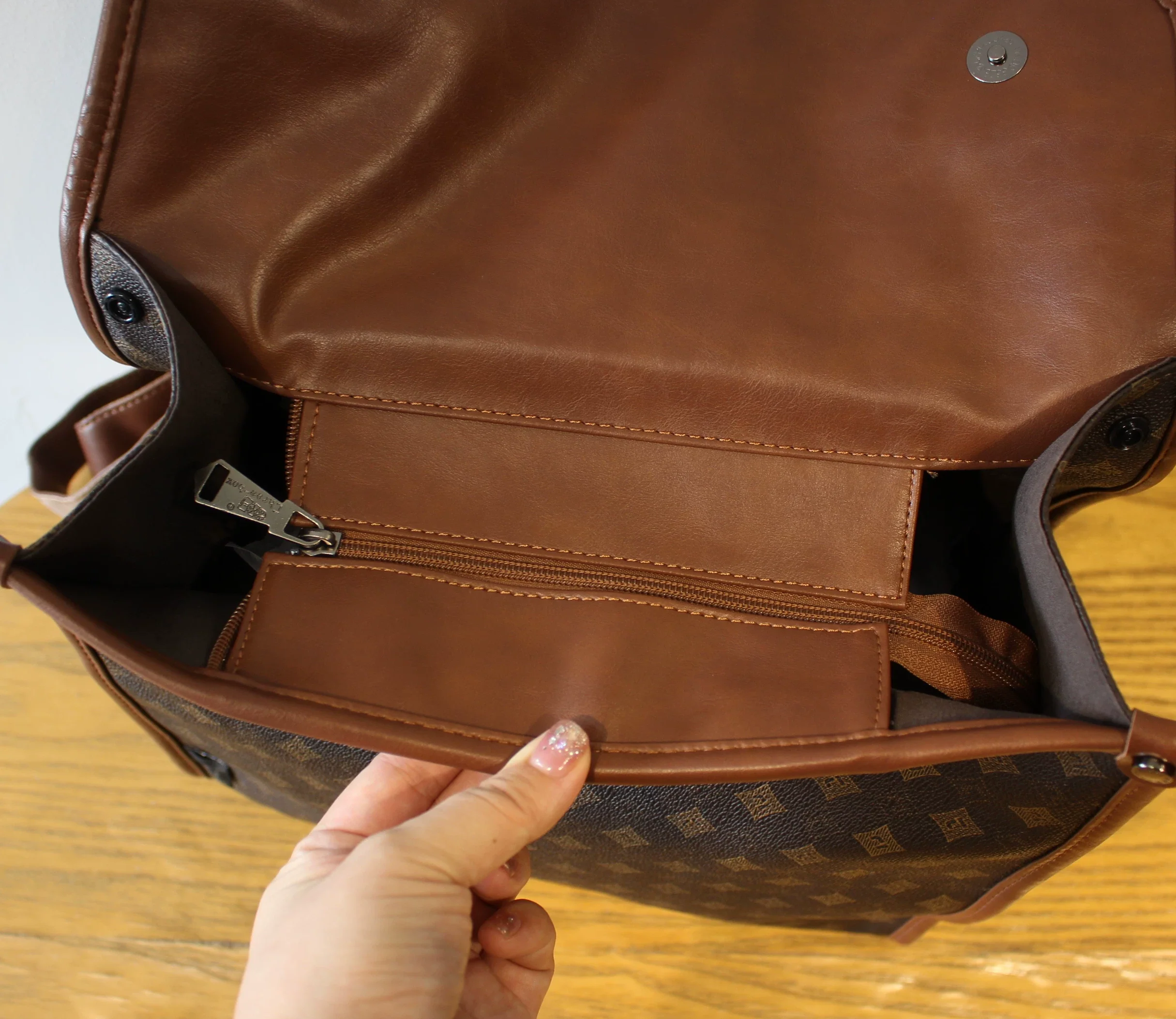 Large Capacity Commuter Backpack - Image 7