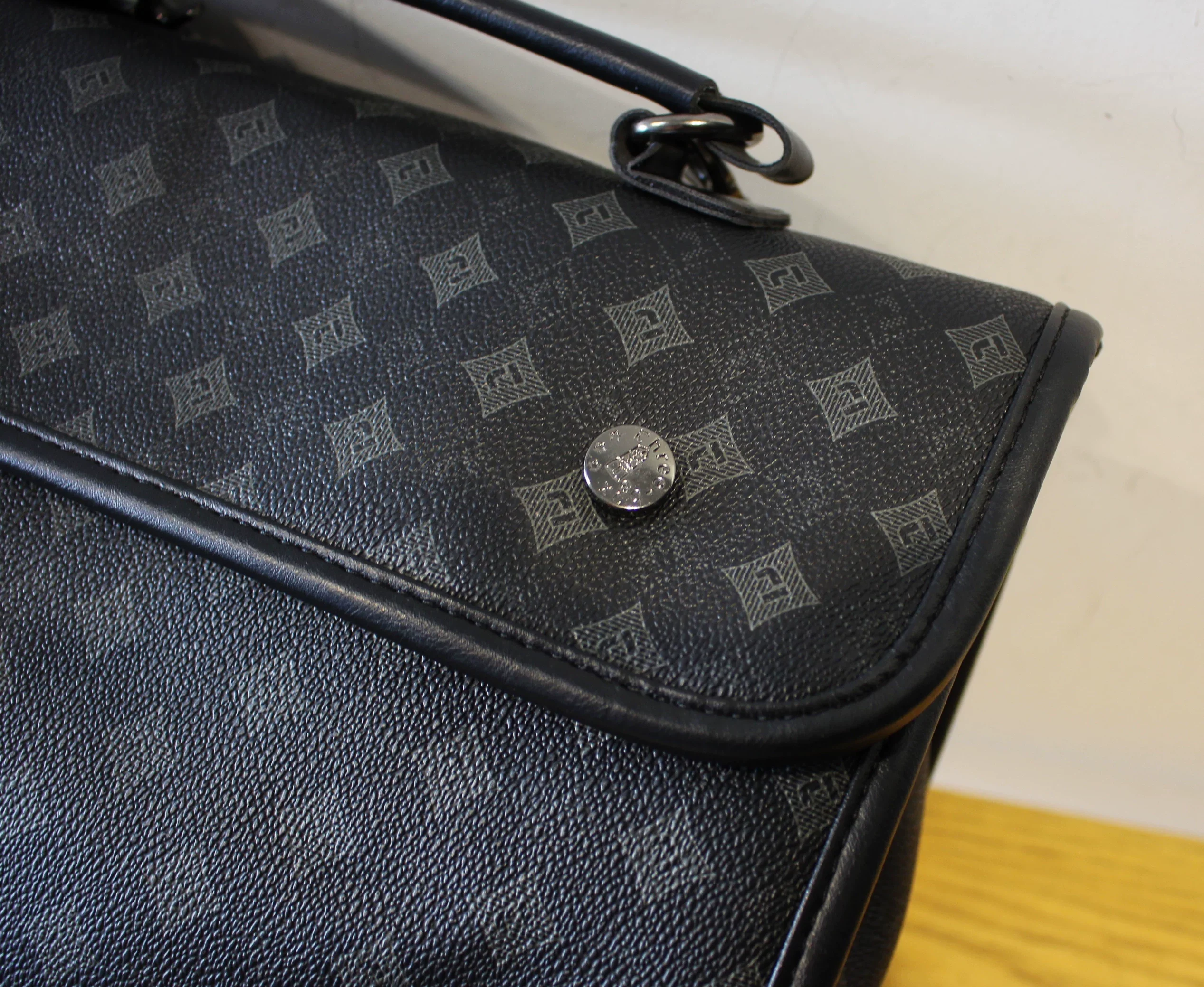 Large Capacity Commuter Backpack - Image 9