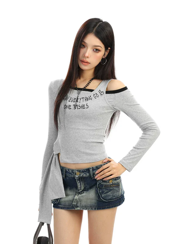 Off-Shoulder Halter Long Sleeve Letter Top - Image 4