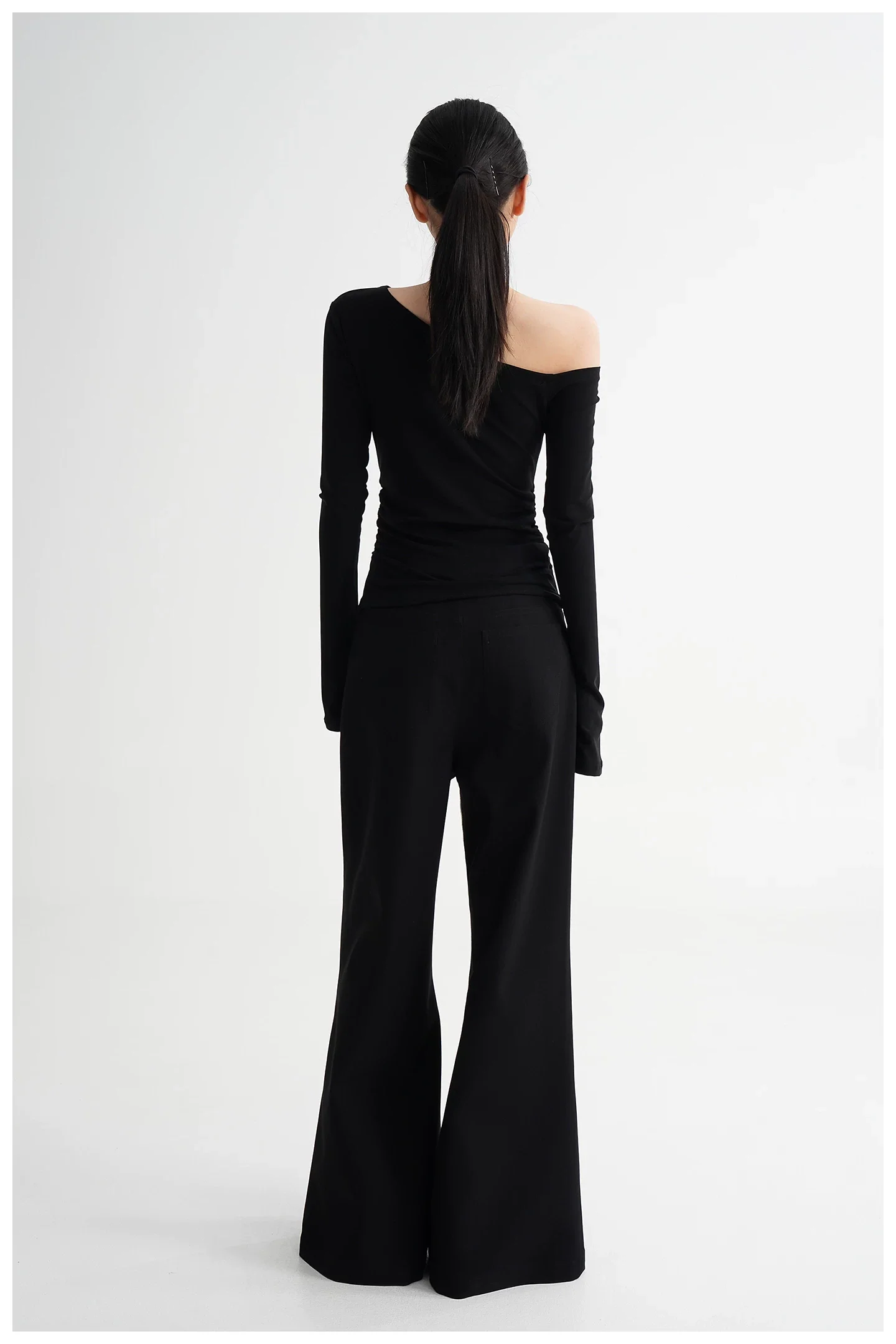 Off-Shoulder Long Sleeve Slim T-Shirt - Image 7
