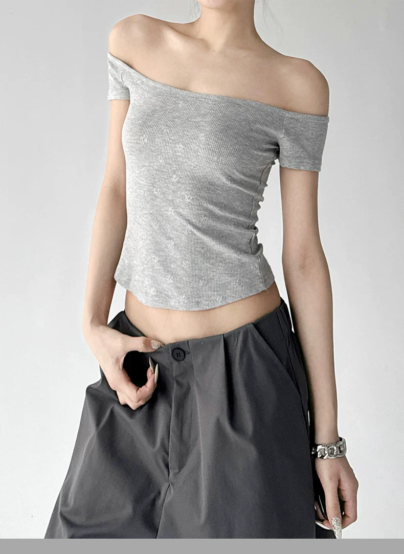 Off-Shoulder Slim Fit Floral Knit Top - Image 7