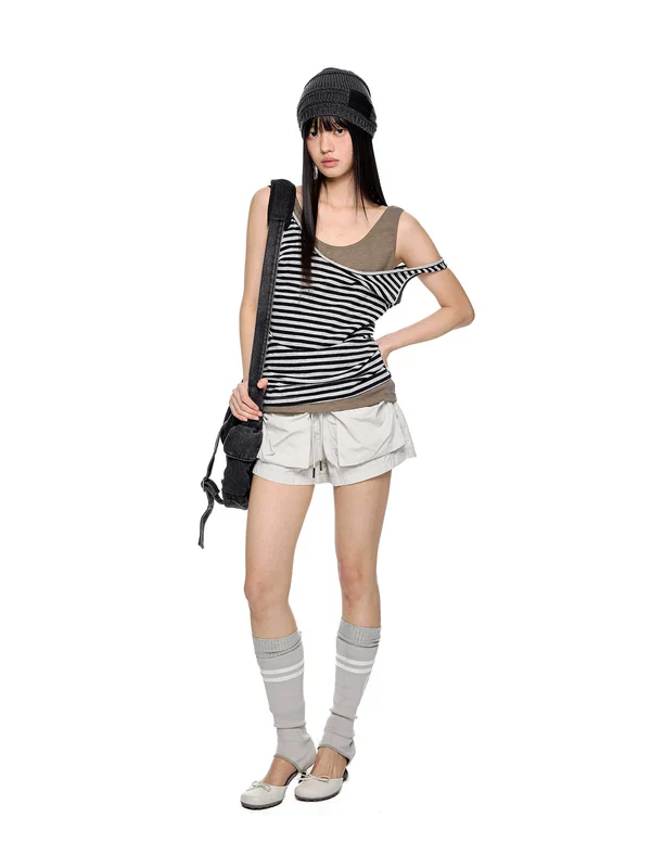 Pleated Pockets Sports Shorts - Image 10