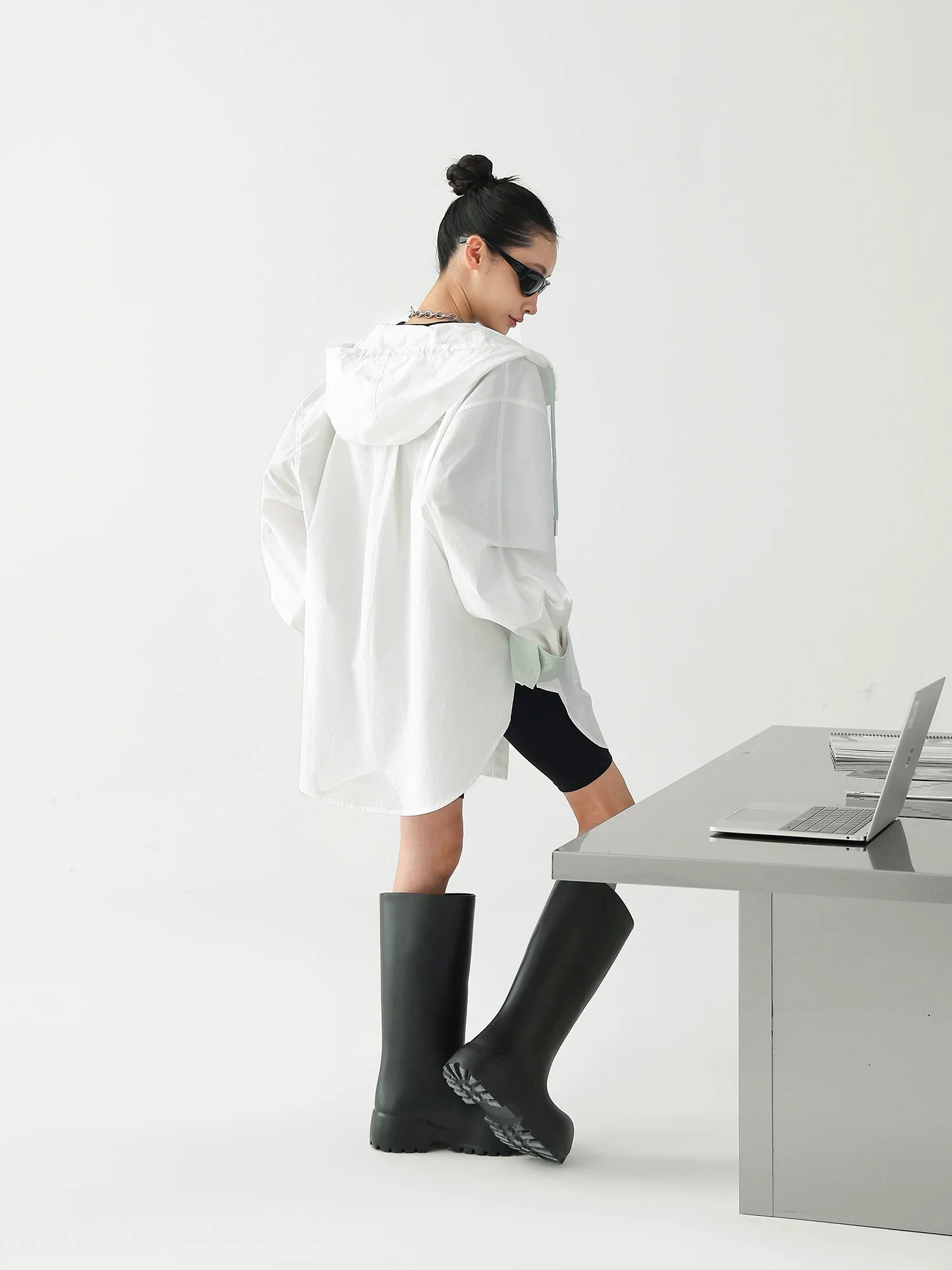 Oversized Hooded Long Sleeve Sunscreen Shirt - Image 3