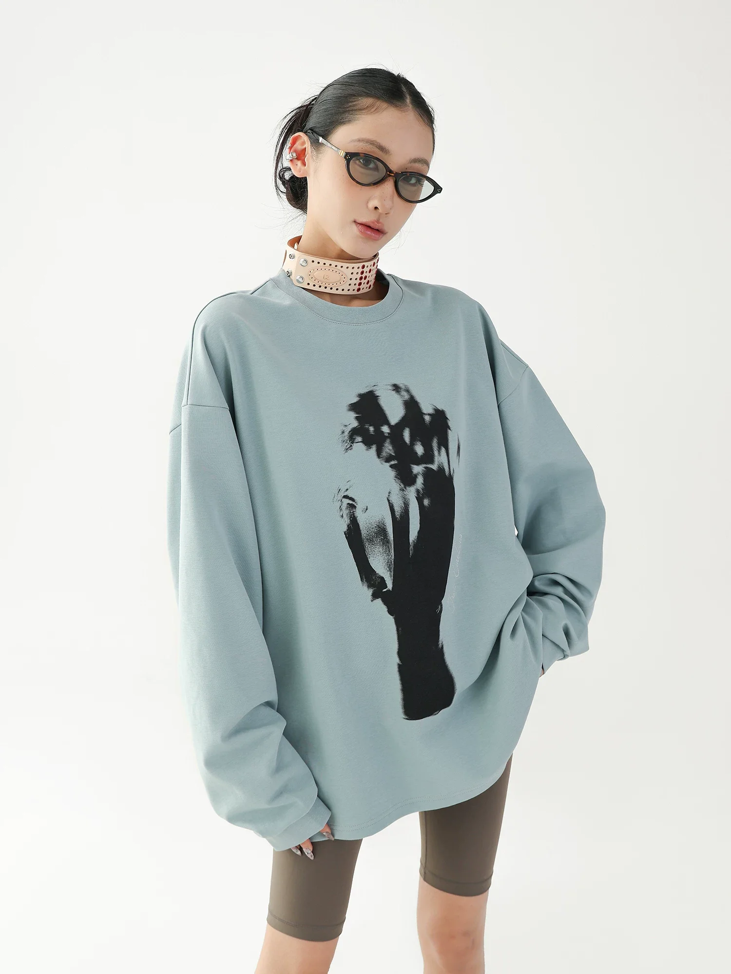 Oversized Retro Print Long-Sleeve Sweatshirt