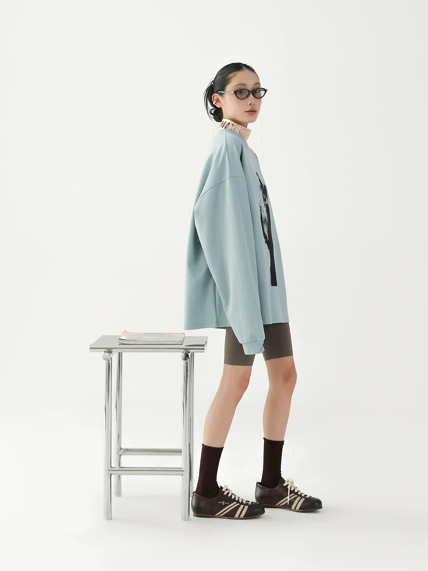 Oversized Retro Print Long-Sleeve Sweatshirt - Image 4