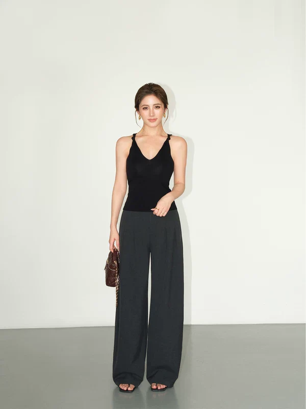Pleated High-Waist Wide-Leg Pants - Image 4