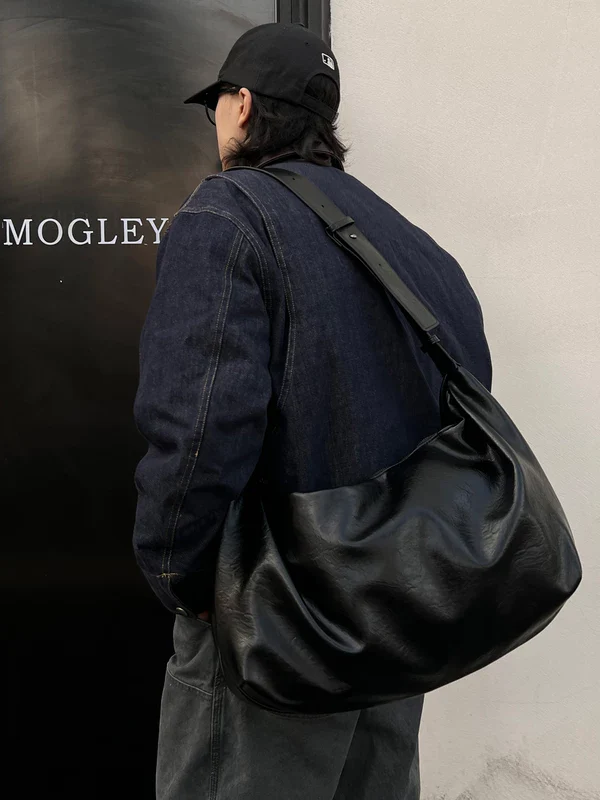 Leather Oversized Crossbody Hobo Bag - Image 4