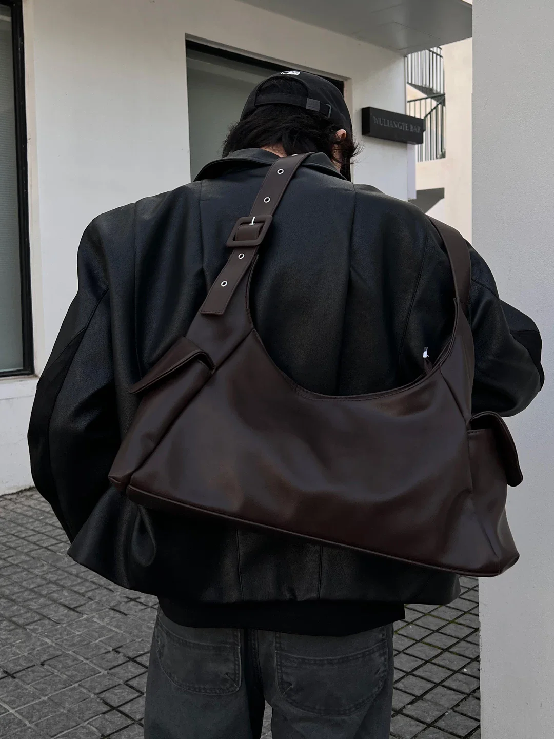 Leather Oversized Crossbody Tote Bag - Image 4