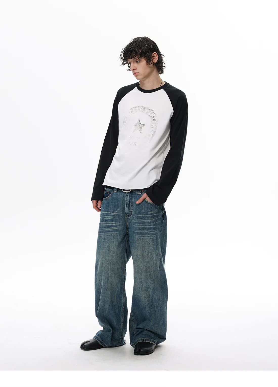 Raglan Sleeve Graphic Long Sleeve T-Shirt - Image 6