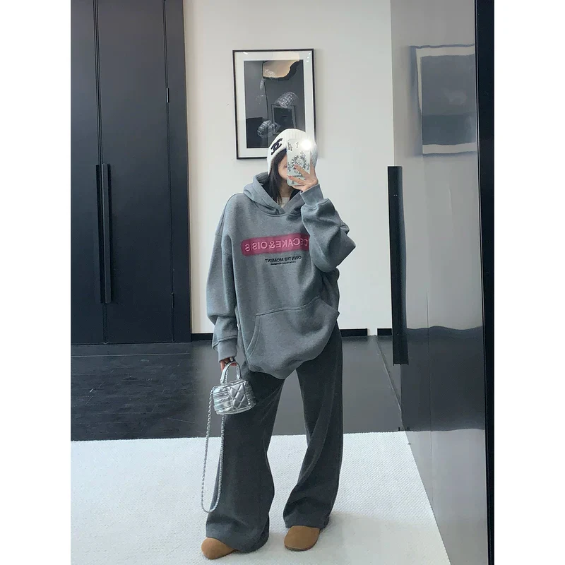Relaxed Embroidered Hooded Sweatshirt - Image 5