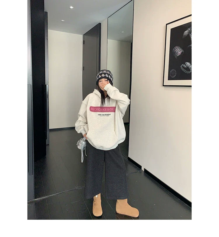 Relaxed Embroidered Hooded Sweatshirt - Image 8