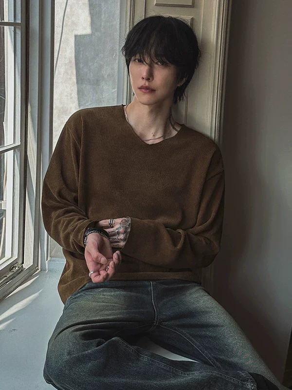 Relaxed Ribbed Long-Sleeve Pullover - Image 3