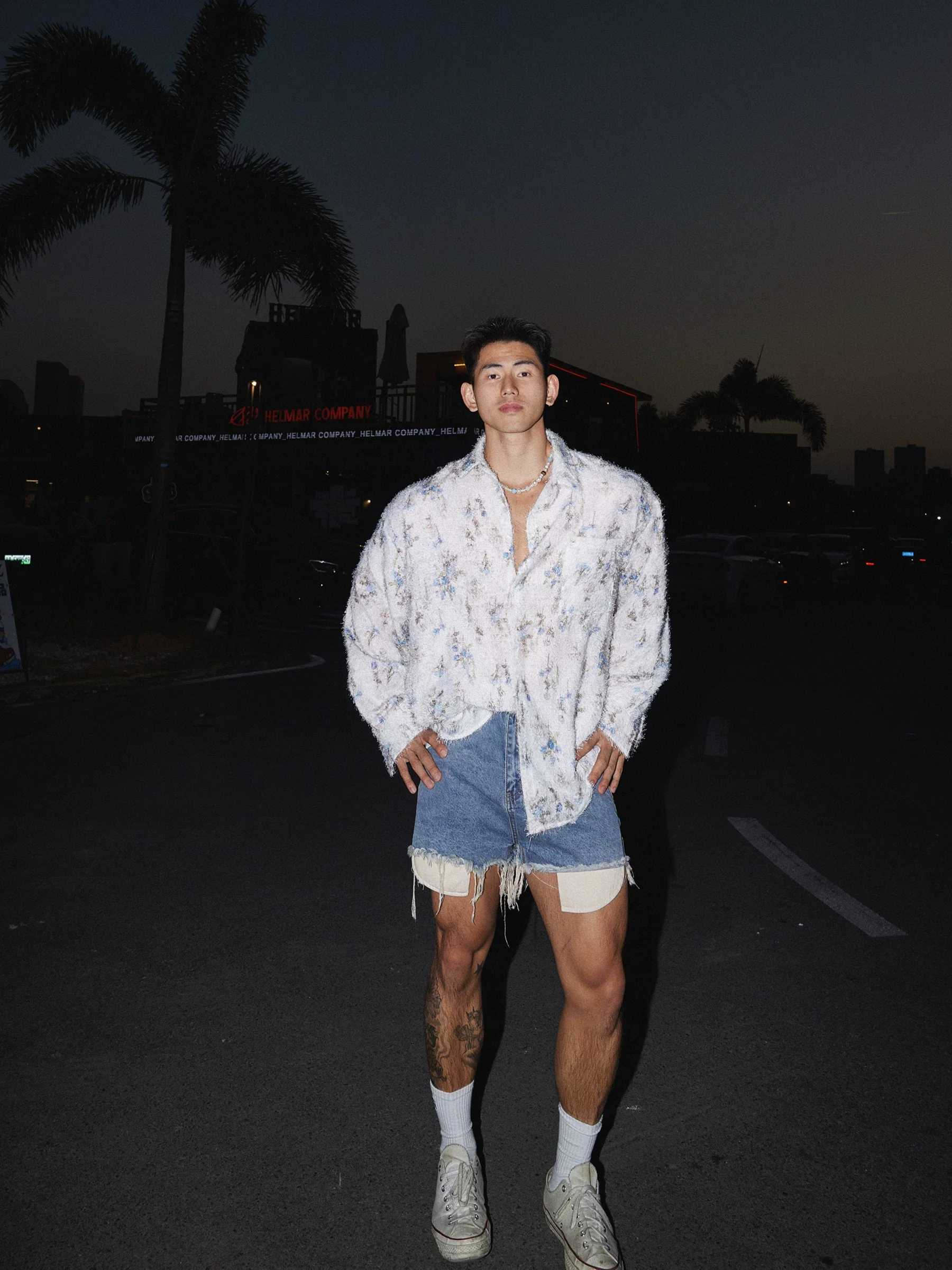 Resort Style Relaxed Floral Long-Sleeve Shirt - Image 5