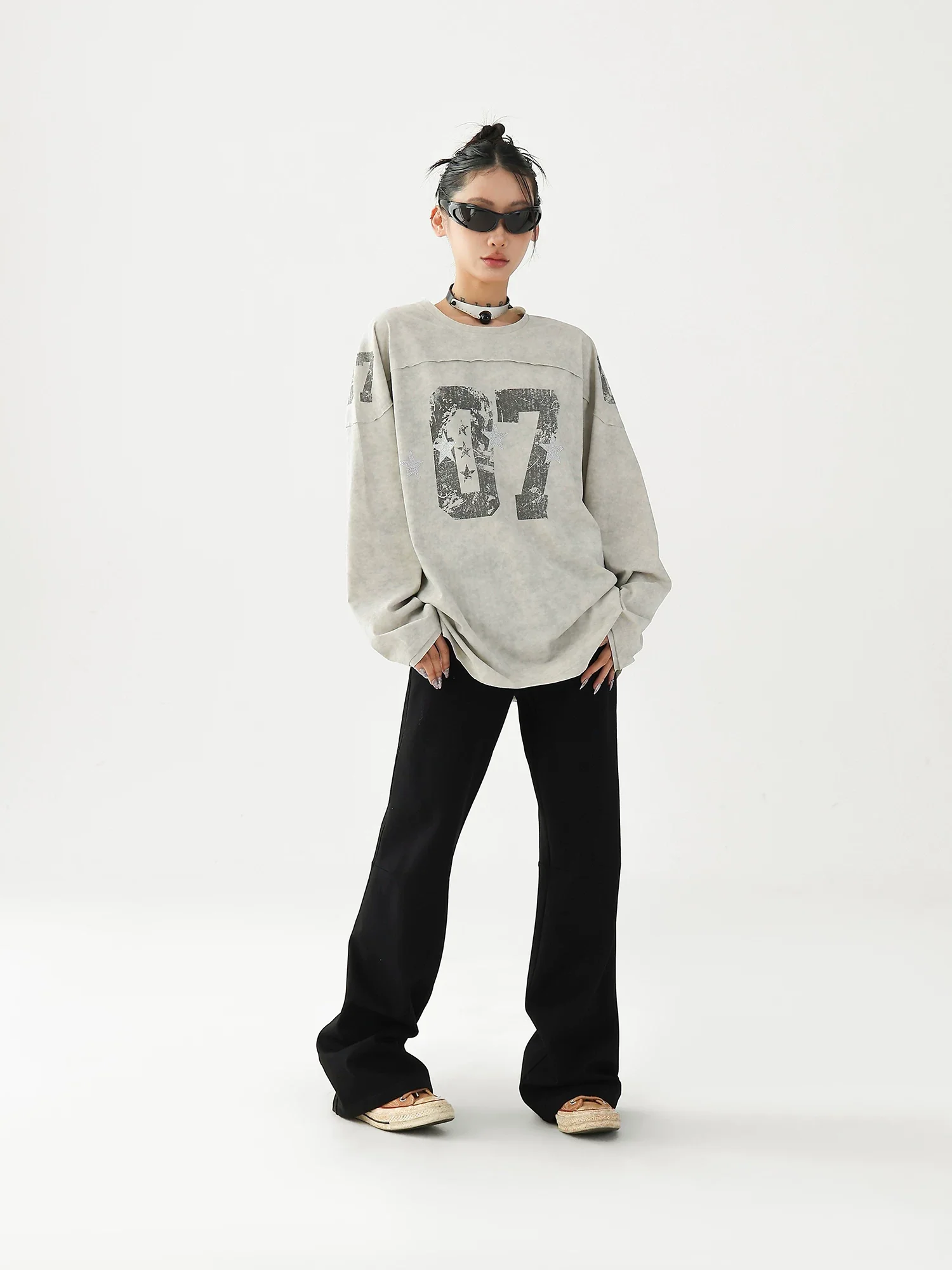 Retro 07 Oversized Long-Sleeve T-Shirt - Image 8