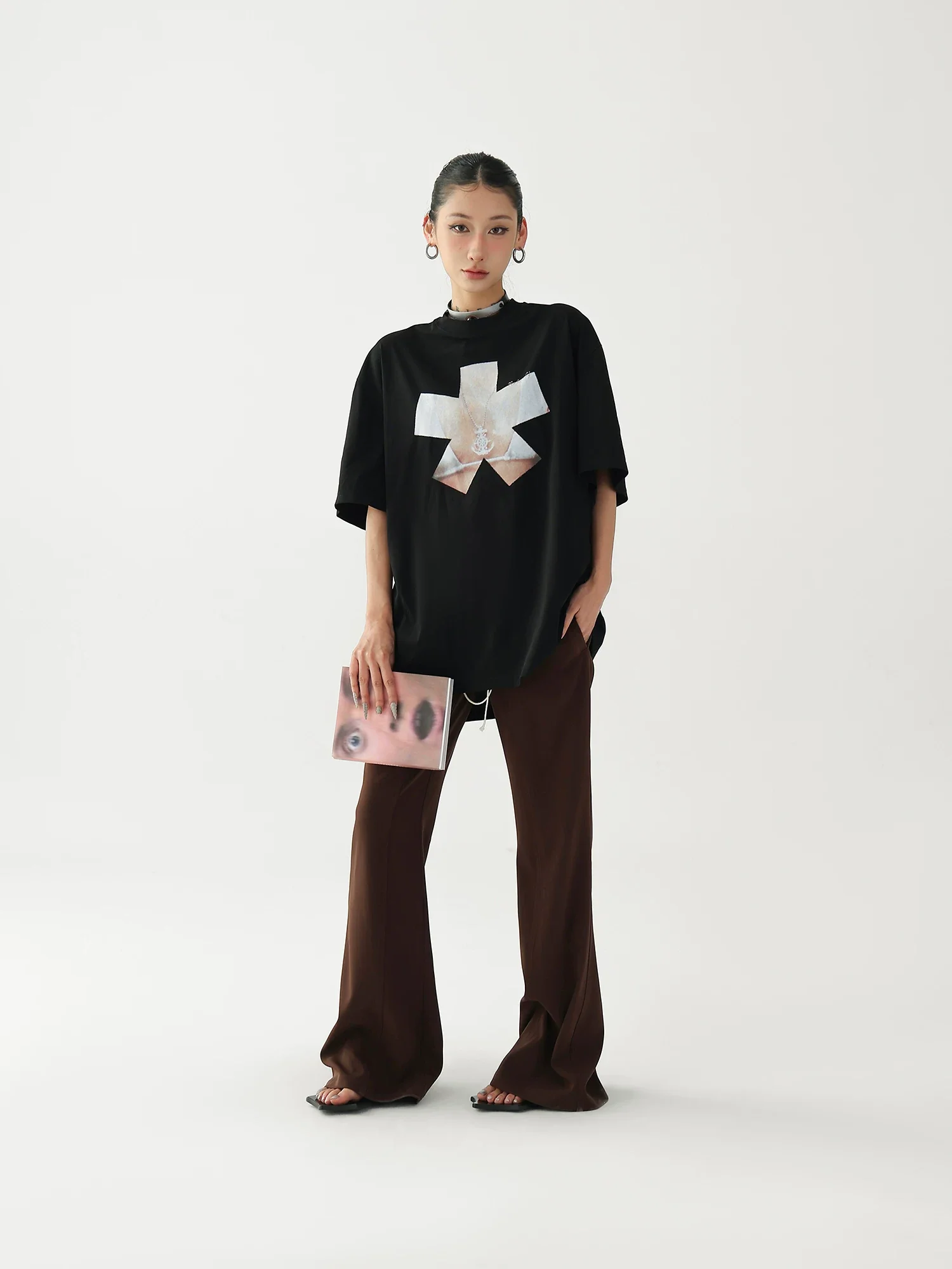 Retro Graphic Oversized Short-Sleeve T-Shirt - Image 6