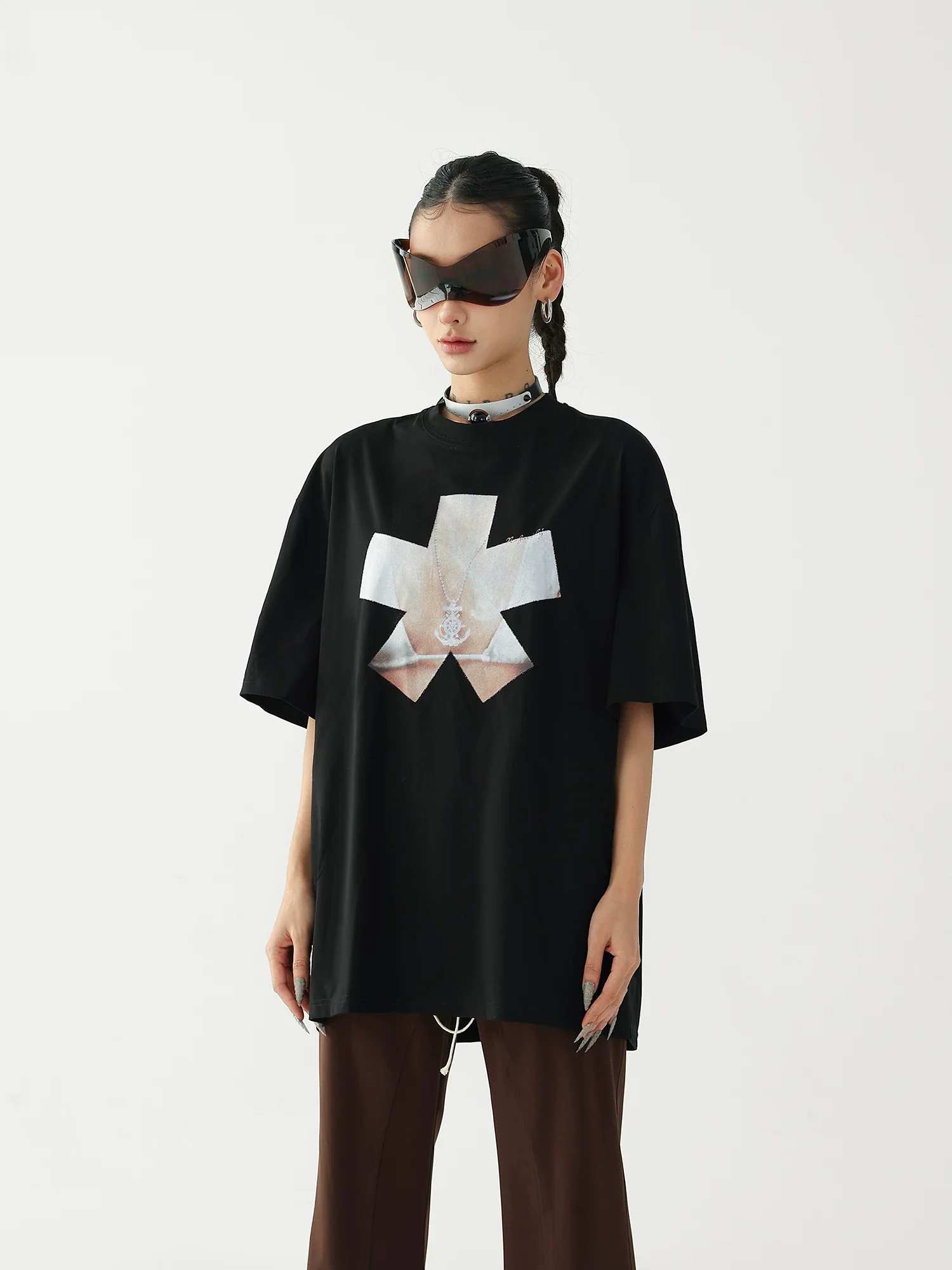 Retro Graphic Oversized Short-Sleeve T-Shirt - Image 9