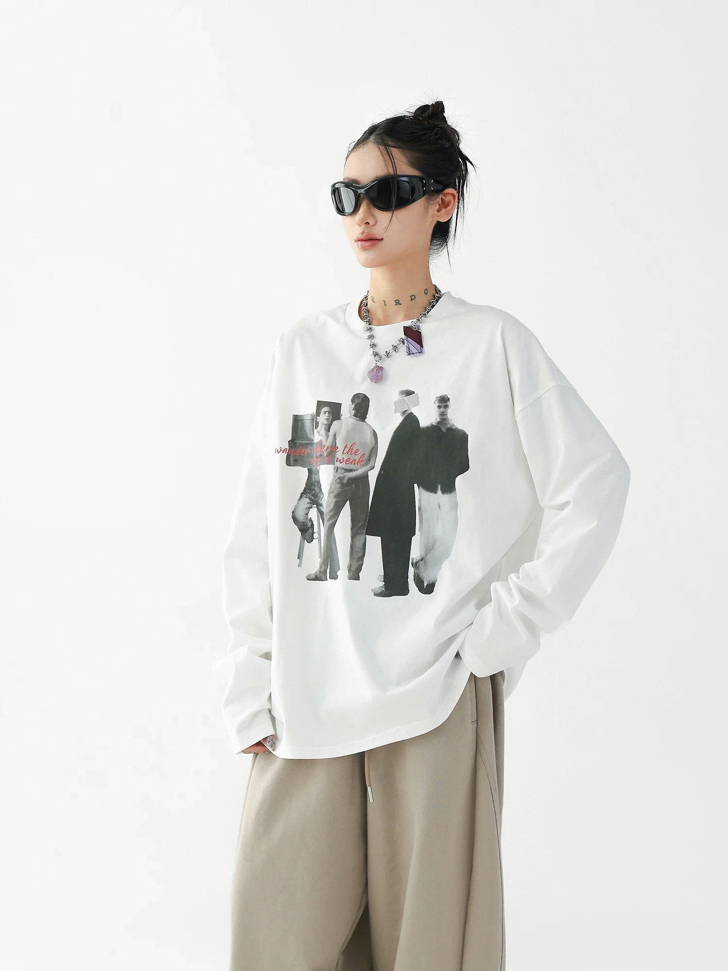 Retro Portrait Print Long-Sleeve T-Shirt - Image 6