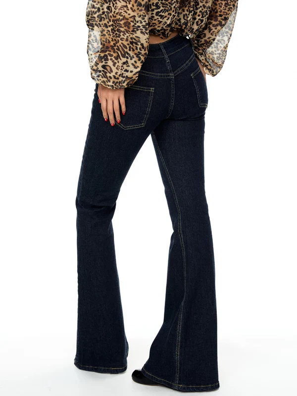 Retro Slim Fit Flared Jeans - Image 3
